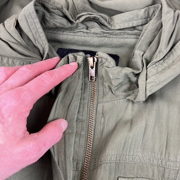 Chocolate Green Utility Hooded Vest - Picture 4 of 9